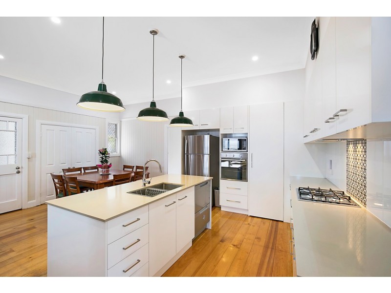 10 Atkinson Street, South Toowoomba QLD 4350