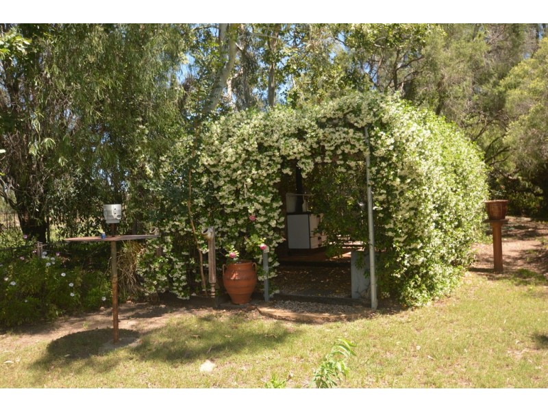 144 BRADLEYS ROAD, Bell QLD 4408