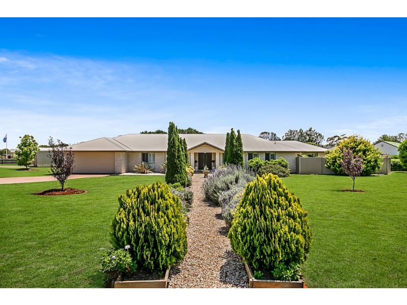 32 Bunya View Drive, Highfields QLD 4352