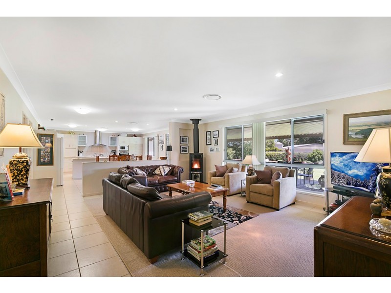 32 Bunya View Drive, Highfields QLD 4352