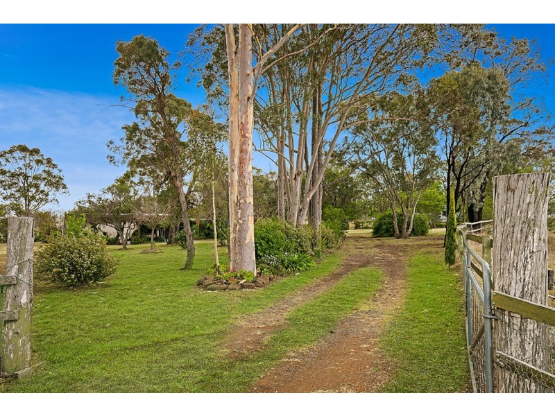 109 Ramsay Road, Cambooya QLD 4358
