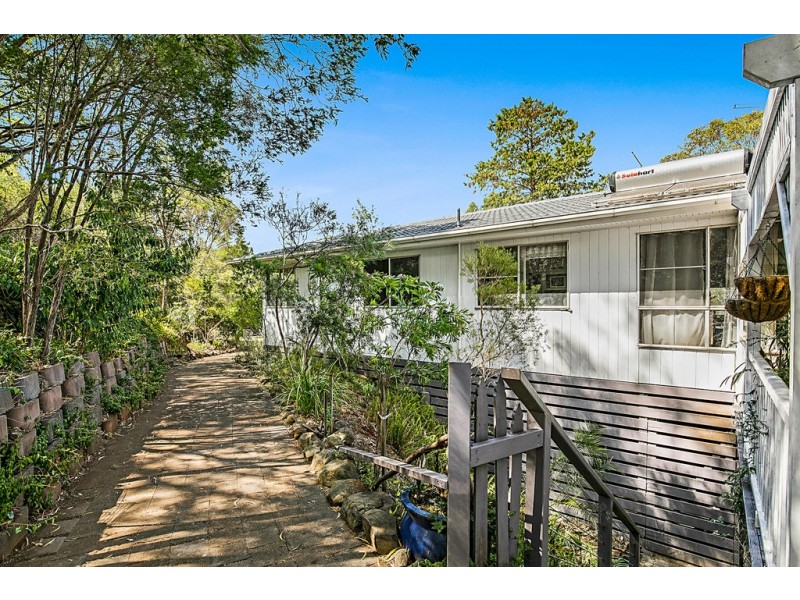 20 Hillview Court, Top Camp QLD 4350