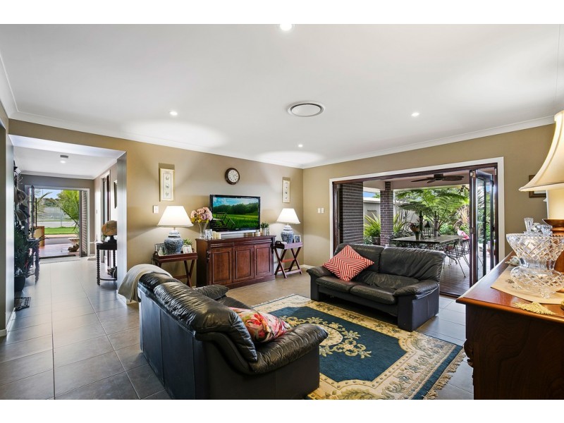 39 Highgrove Drive, Highfields QLD 4352