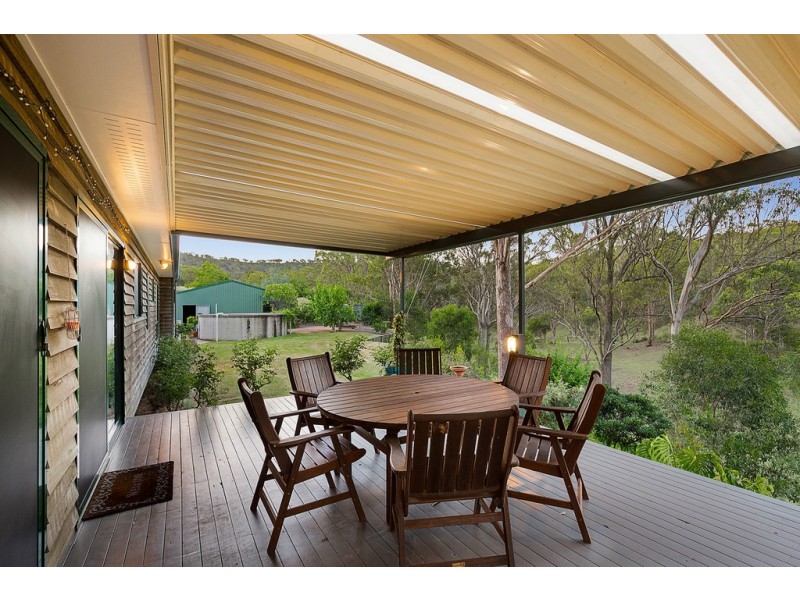 33 Box Tree Court, Mount Rascal QLD 4350