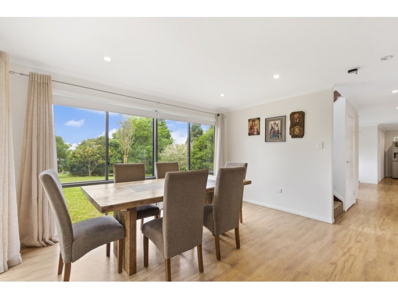 4 Large Street, Middle Ridge QLD 4350