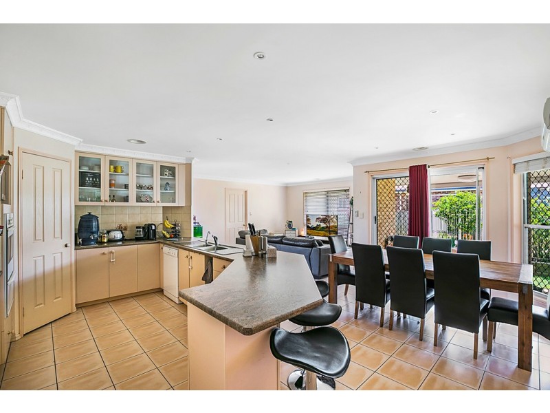 10 Daisy Court, Middle Ridge QLD 4350