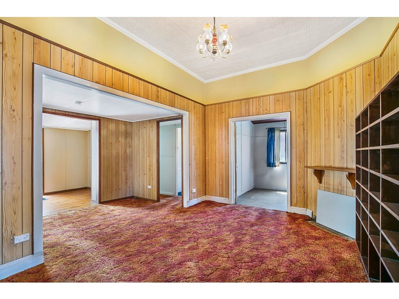 19 Goggs Street, Toowoomba City QLD 4350