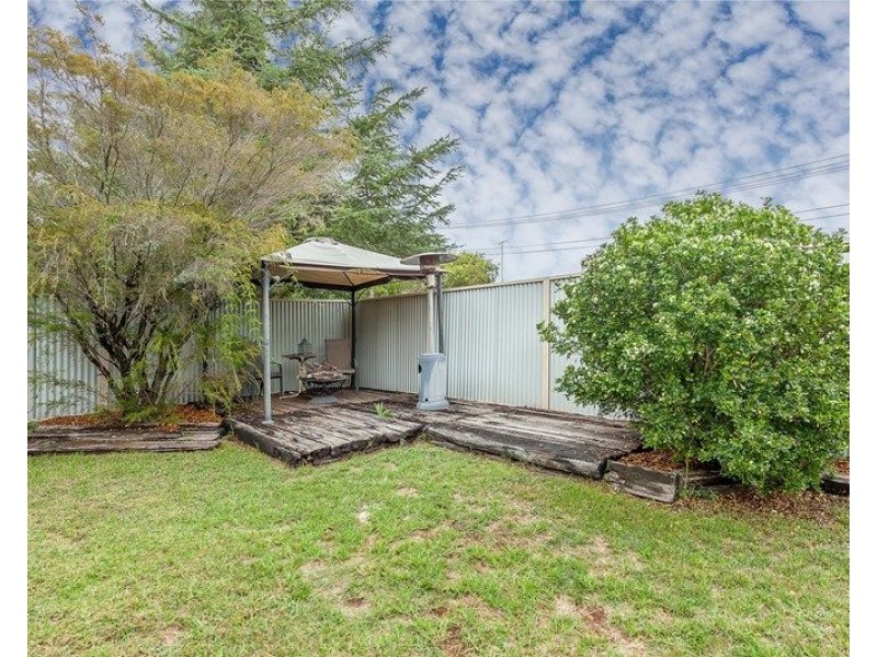 4 Collard Court, Darling Heights QLD 4350