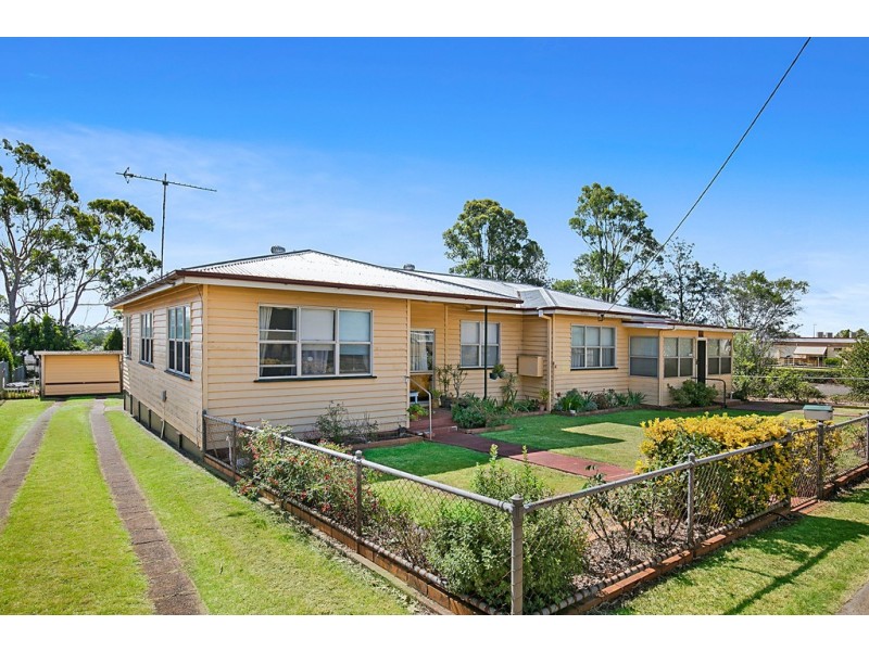 343 Hume Street, South Toowoomba QLD 4350