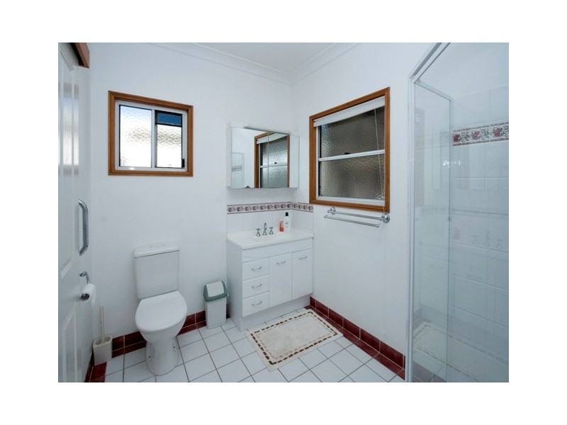 13328 New England Highway, Hodgson Vale QLD 4352