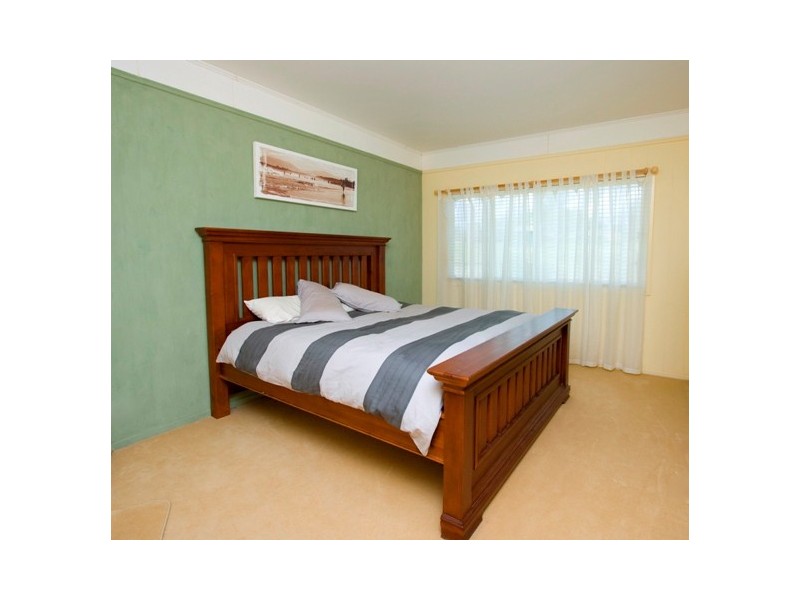 13328 New England Highway, Hodgson Vale QLD 4352