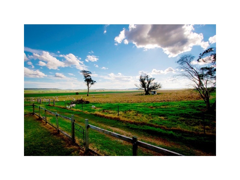 13328 New England Highway, Hodgson Vale QLD 4352