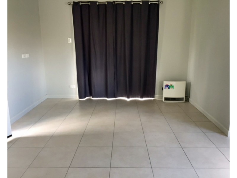 349 Tor Street, Wilsonton QLD 4350