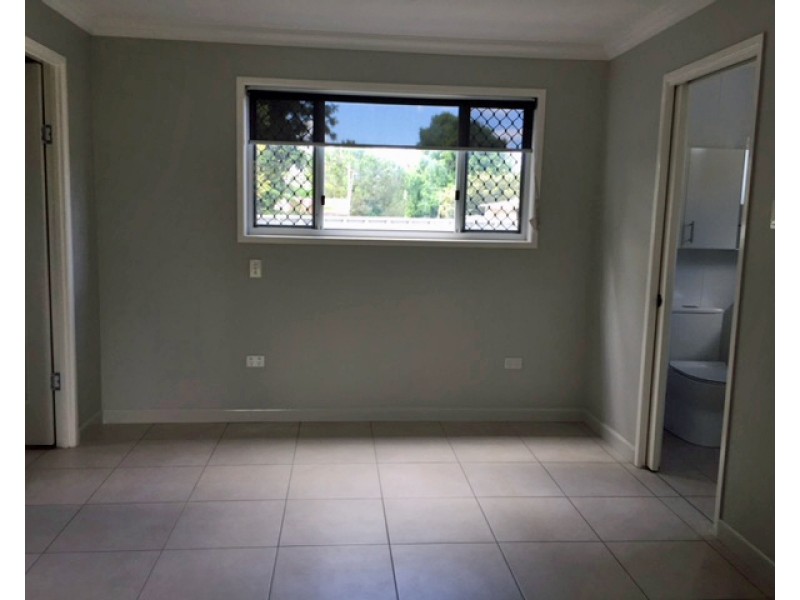 349 Tor Street, Wilsonton QLD 4350