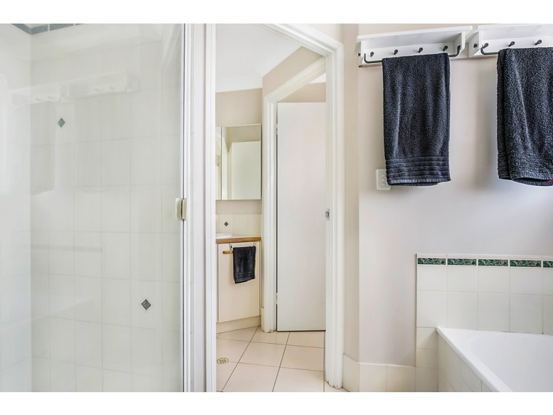 4 Brock Court, Darling Heights QLD 4350
