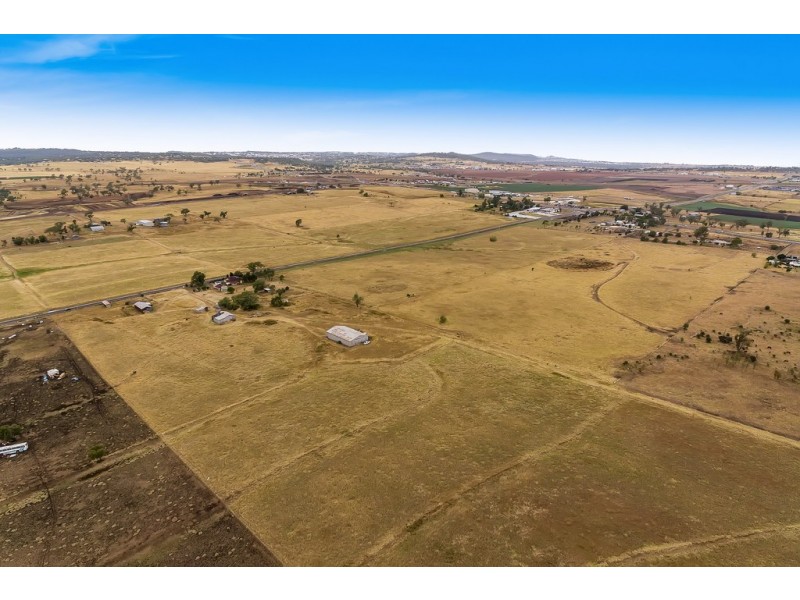 81 Steger Road, Charlton QLD 4350