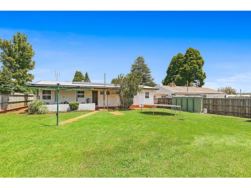 3 Mallon Street, Rangeville QLD 4350