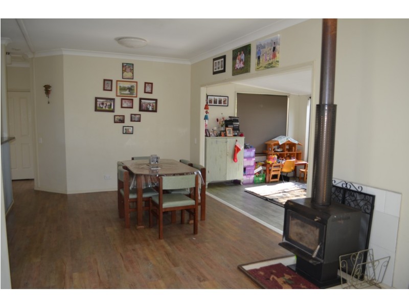 937 Coalbank Road, Highgrove QLD 4352