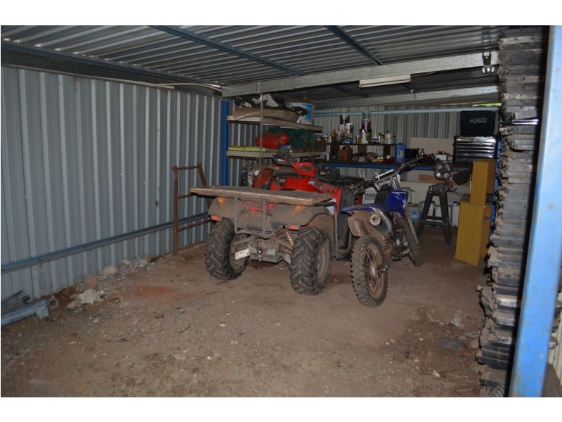 937 Coalbank Road, Highgrove QLD 4352