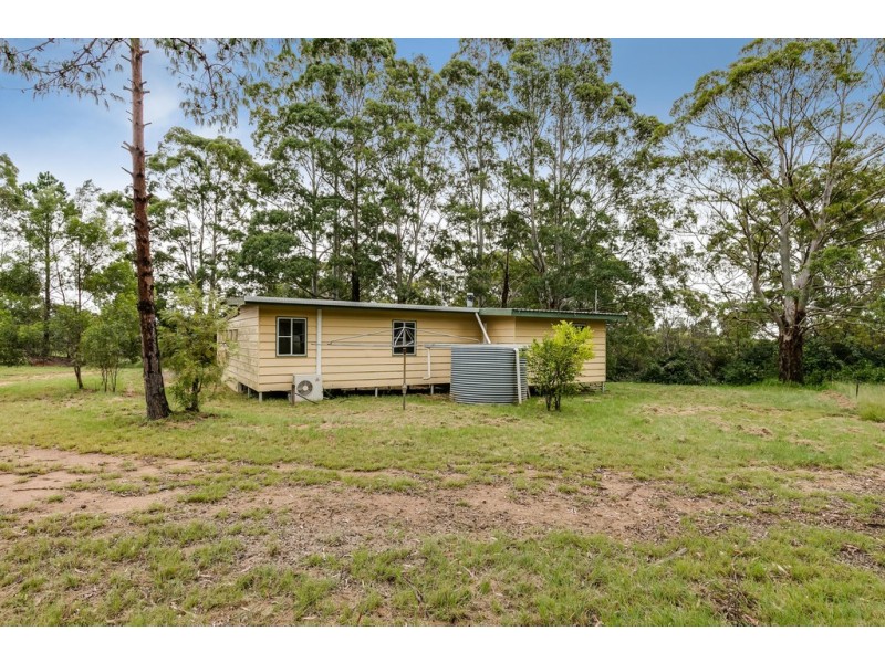 11 Marion Street, Pechey QLD 4352