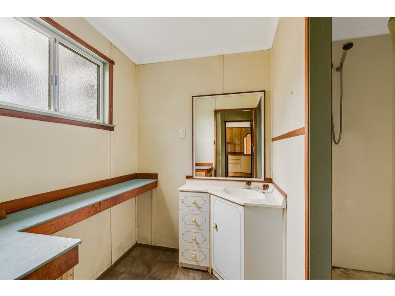 11 Marion Street, Pechey QLD 4352