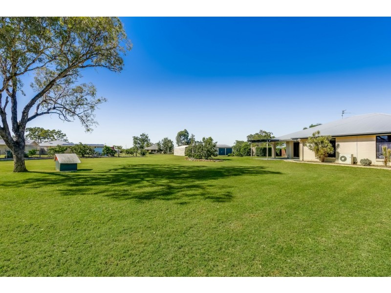9 Yellowlea Court, Oakey QLD 4401