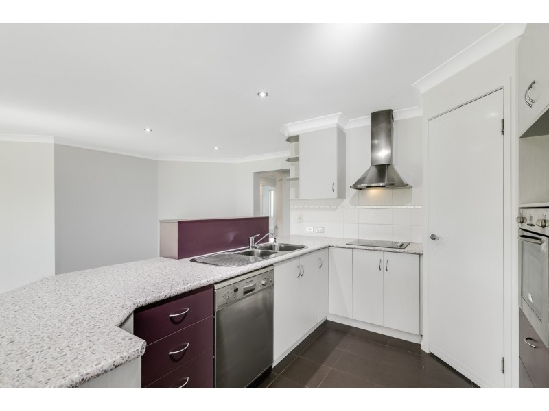 9 Yellowlea Court, Oakey QLD 4401