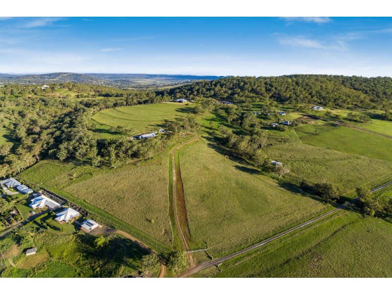 47 Volker Road, Mount Rascal QLD 4350