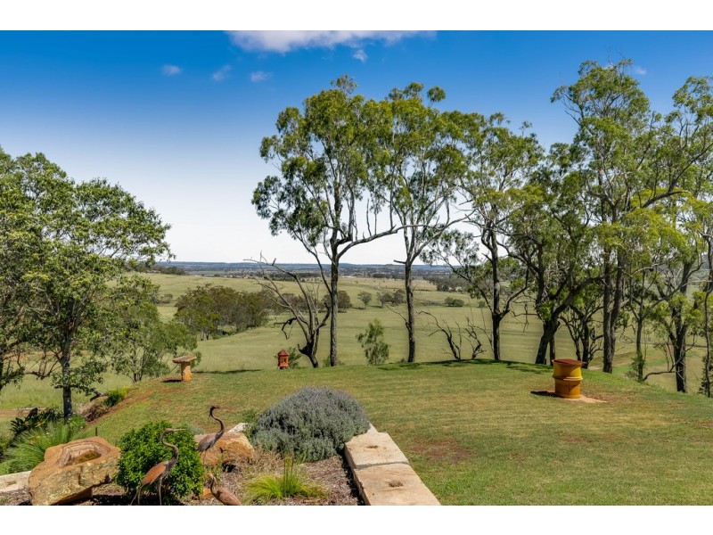 47 Volker Road, Mount Rascal QLD 4350