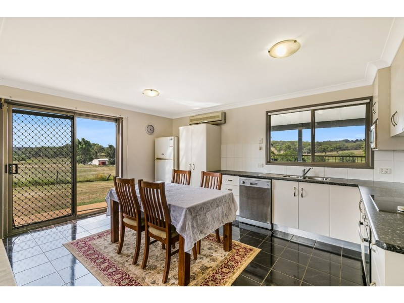 76 Willis Road, Meringandan West QLD 4352