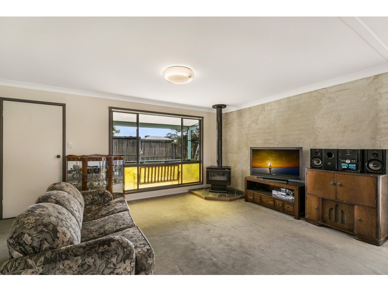 76 Willis Road, Meringandan West QLD 4352