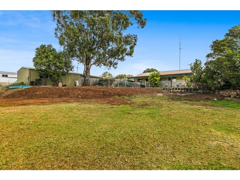 76 Willis Road, Meringandan West QLD 4352