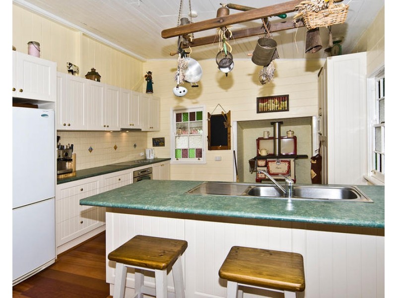 349 Gowrie Glencoe Rd, Glencoe QLD 4352