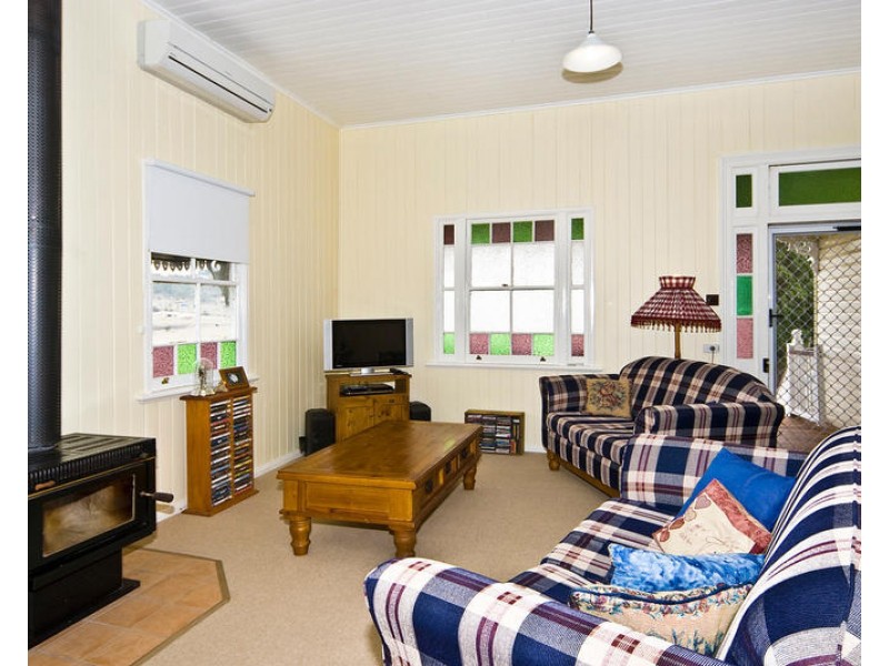 349 Gowrie Glencoe Rd, Glencoe QLD 4352