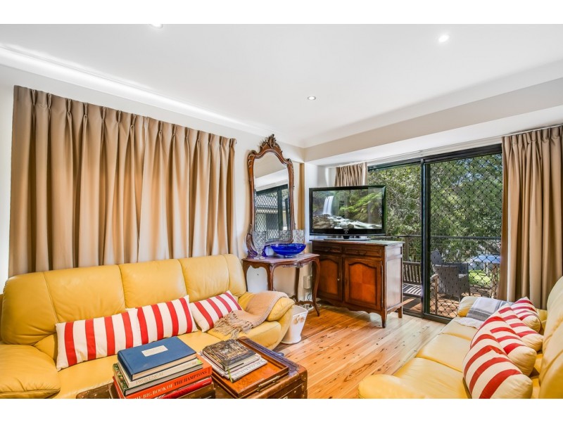 9 Fairholme Street, Mount Lofty QLD 4350