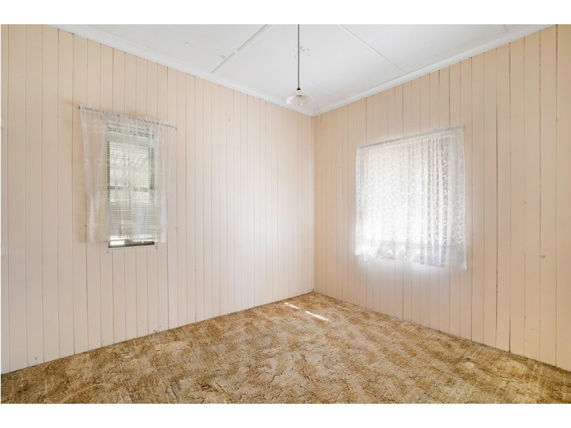 156 Taylor Street, Newtown QLD 4350