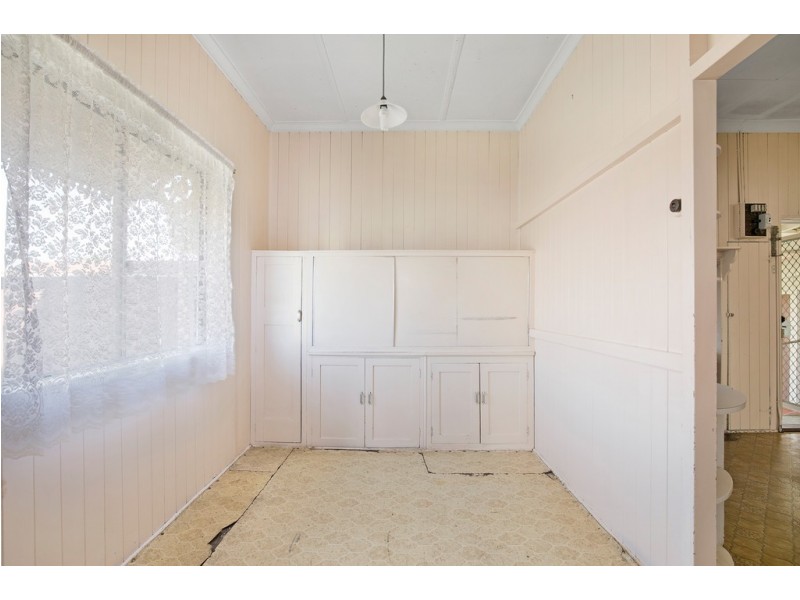 156 Taylor Street, Newtown QLD 4350