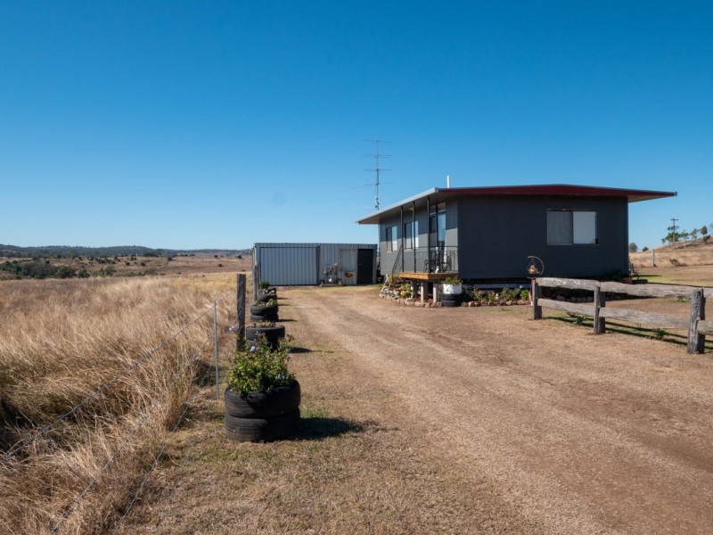 1009 Haden Crows Nest Road, Bergen QLD 4353