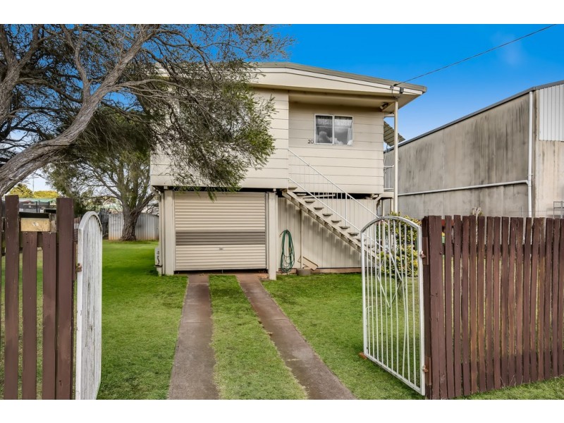 20 Scheske Street, Wilsonton QLD 4350