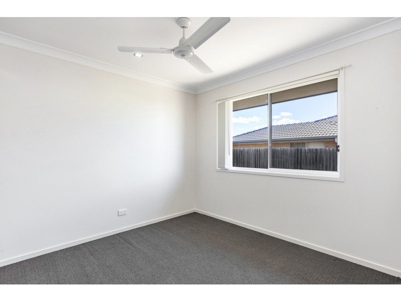 42 Newman Road, Wyreema QLD 4352