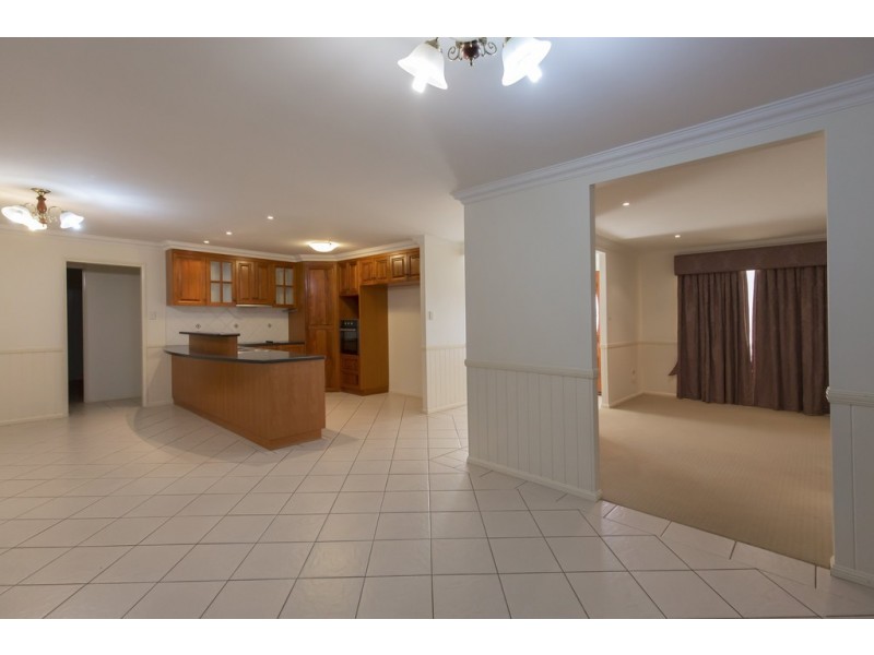 7 Keats Court, Westbrook QLD 4350