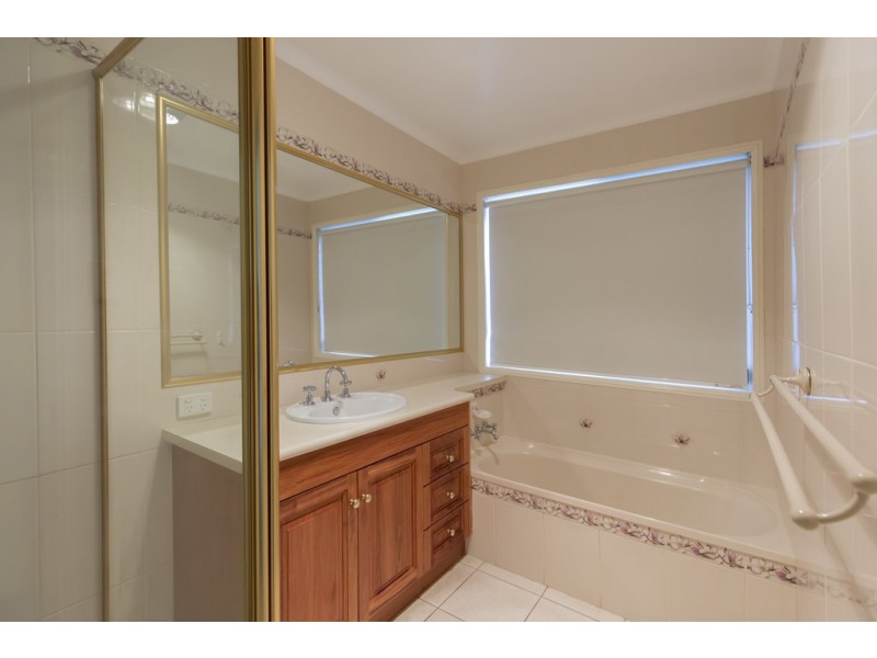 7 Keats Court, Westbrook QLD 4350