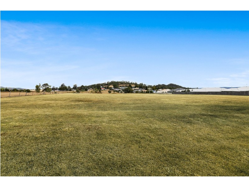 226 Hursley Road, Glenvale QLD 4350