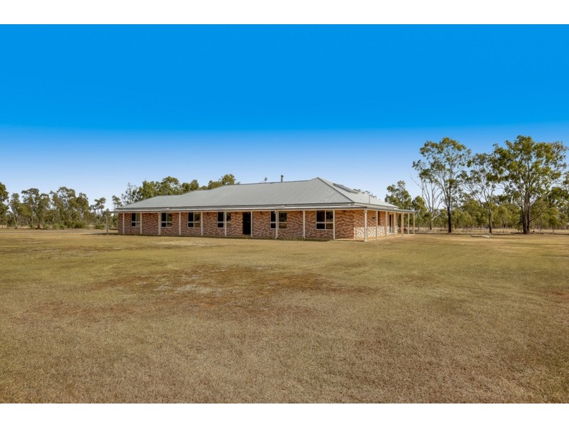 140 Henningsen Road, Oakey QLD 4401