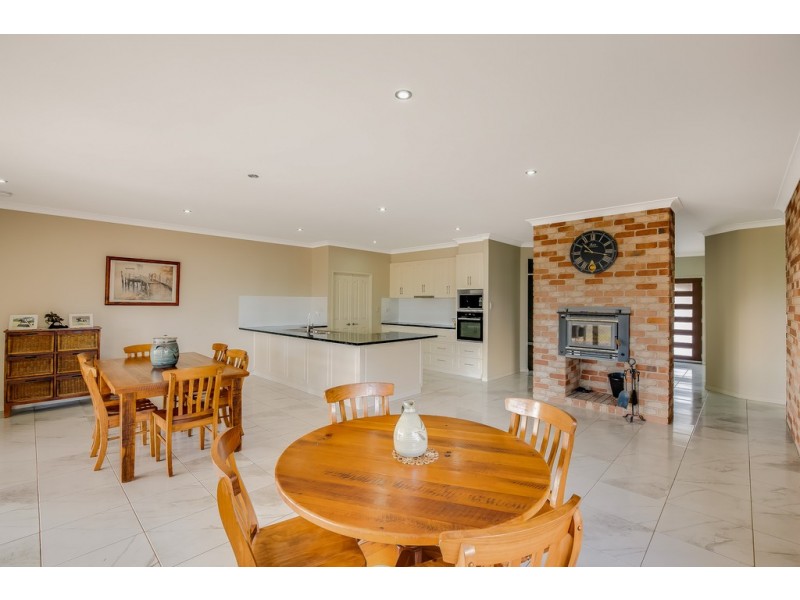 140 Henningsen Road, Oakey QLD 4401