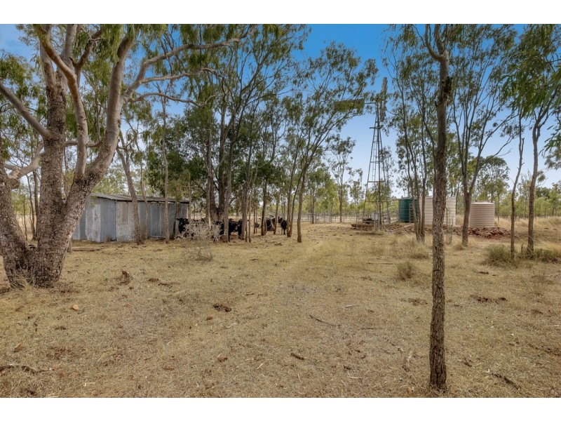 140 Henningsen Road, Oakey QLD 4401