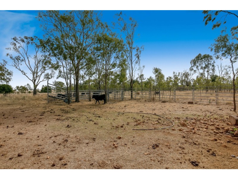 140 Henningsen Road, Oakey QLD 4401