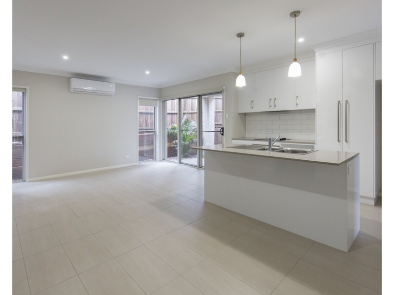 1/97A Stuart Street, Mount Lofty QLD 4350