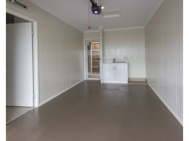 1/97A Stuart Street, Mount Lofty QLD 4350