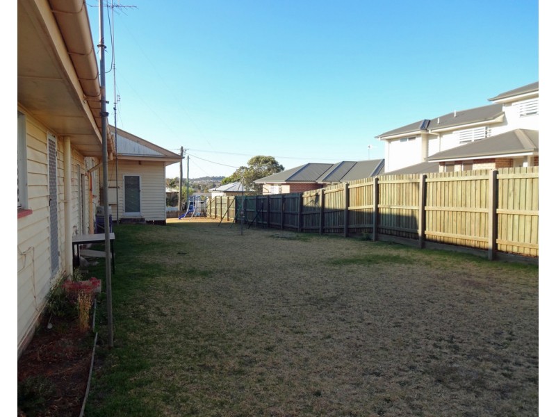 3/272 Bridge Street, Newtown QLD 4350